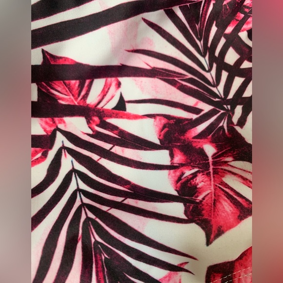 SHEIN BIKINI FLORAL MESH 2 PCS SET SIZE XL😍 - Picture 8 of 9